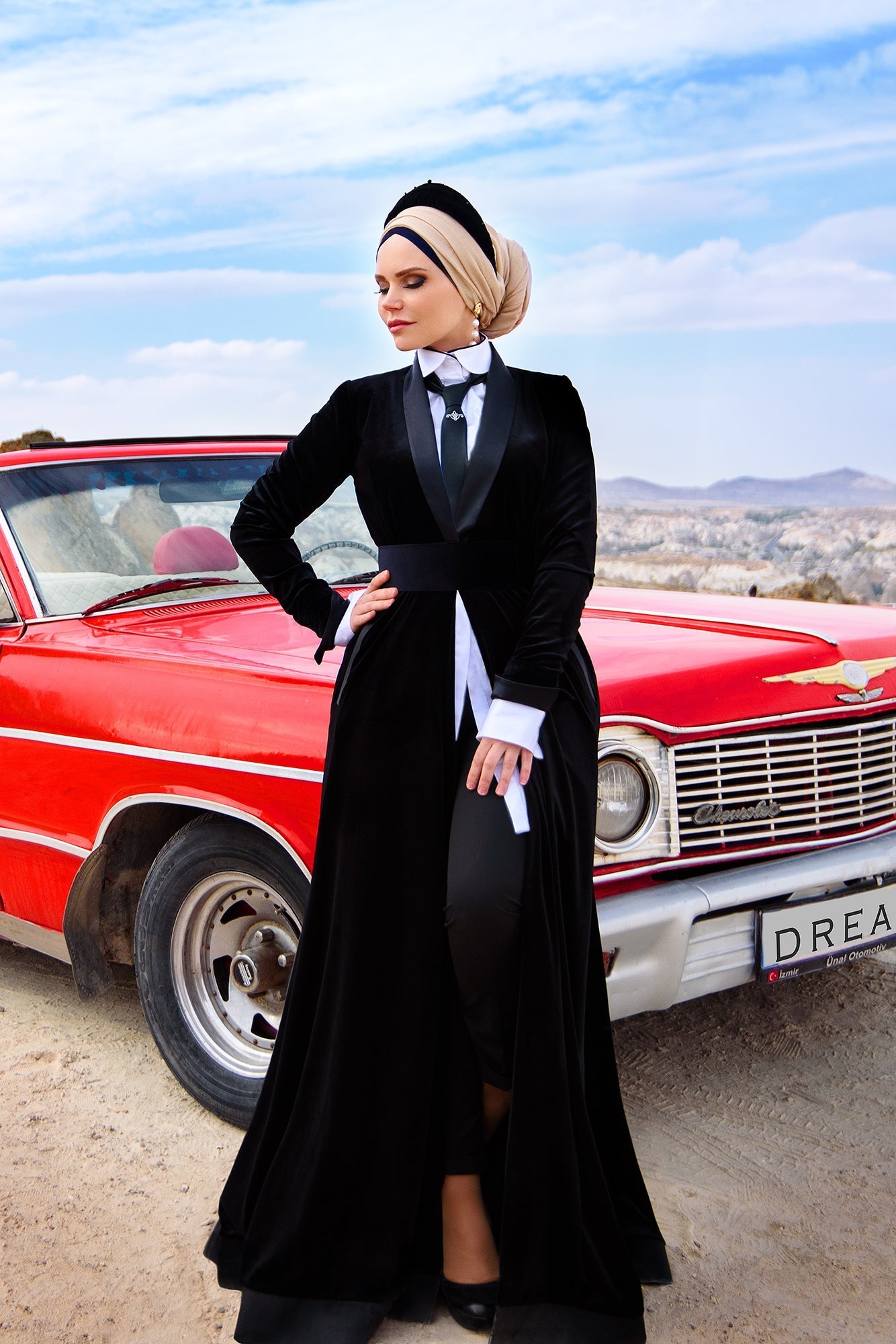 Libasse Black Velvet Coat - Muslima Wear