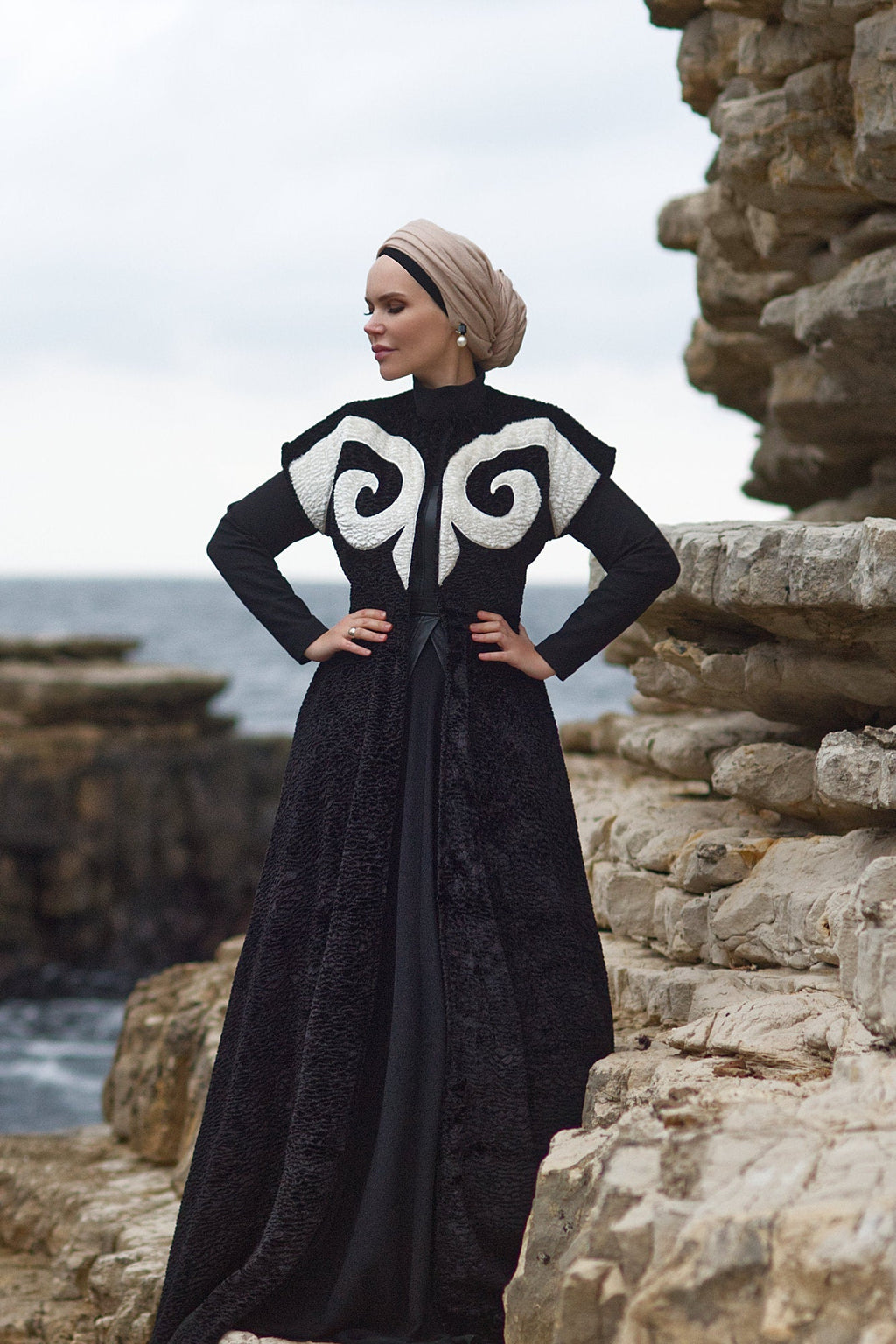 Tomiris Long Vest - Muslima Wear